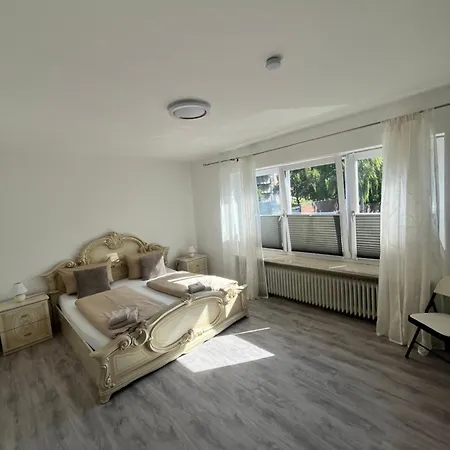 Appartement Schlosspark - *